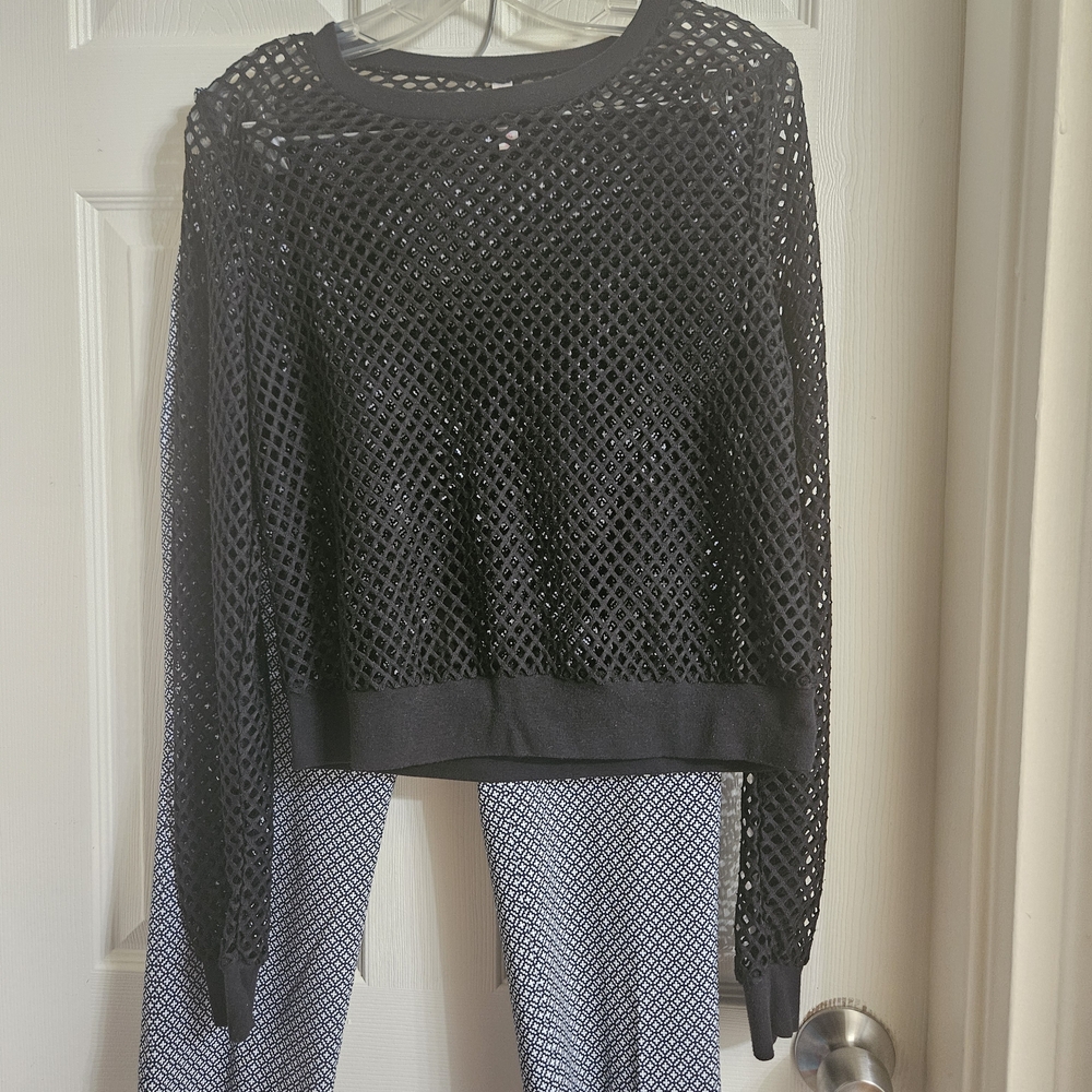 Cynthia Rowley Navy and White Geo Print Top